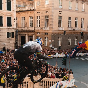 Tomáš Slavík gana la primera edición europea de Red Bull Cerro Abajo